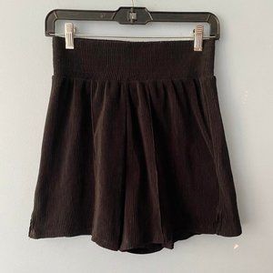Vintage Black pleated breezy shorts